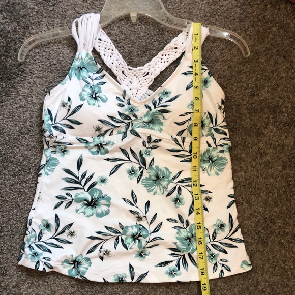 Ambrielle top of swimsuit - Picture 7 of 7